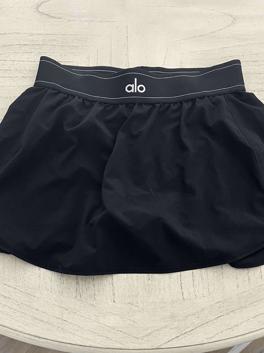 ALO Yoga Black Athletic Skort with Logo Waistband
